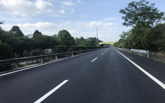 G5京昆高速公路張家坪至羅家溝（出川向）路面中修工程建設有序推進